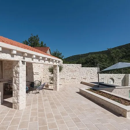Veli Vrh * Trpanj
